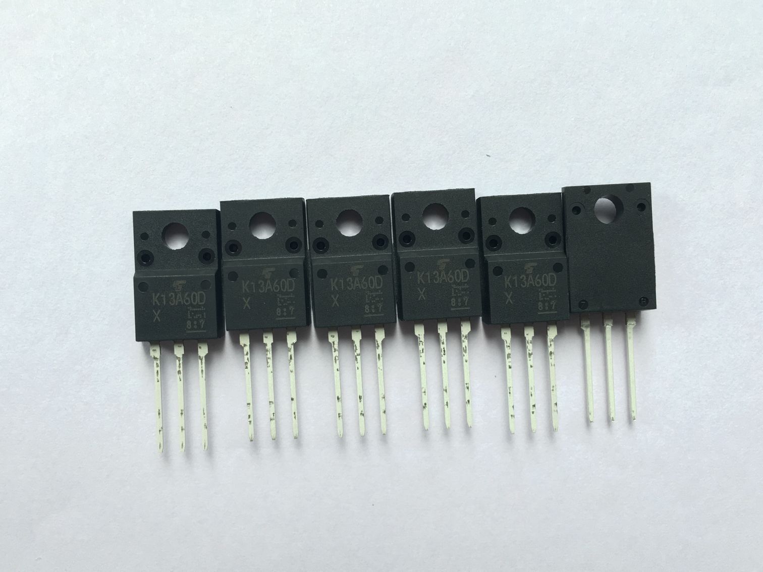 东芝推出新60V P沟道MOSFET